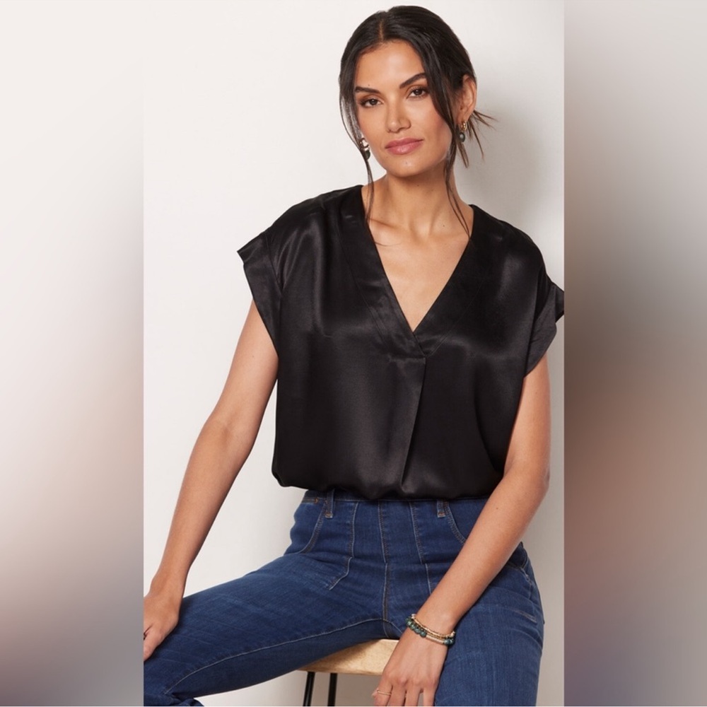 Rails Black Nala Satin oversized v neck dress top size small